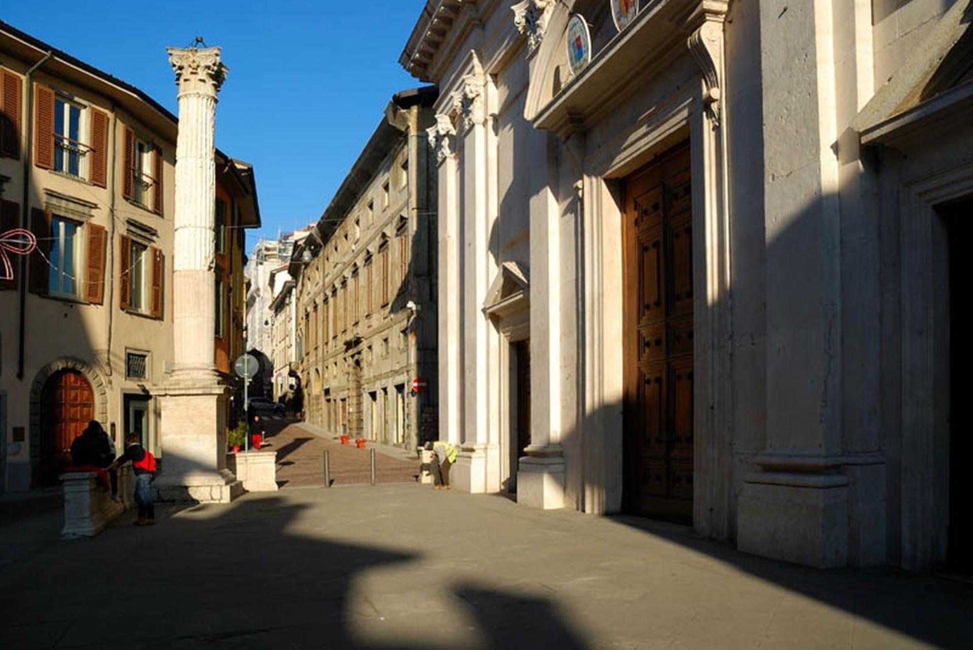 Magic Place Bergamo! Relax Apartment With Terrace In The Heart Of The City Buitenkant foto